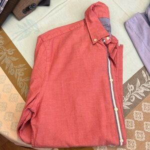Red Tommy H shirt